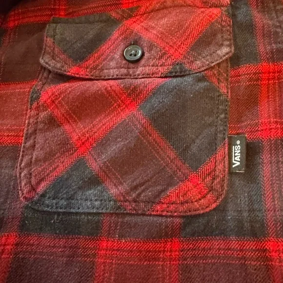 Vans Plaid Red and Blue Button Up Shirt Tailored Fit Size Large - Picture 3 of 6